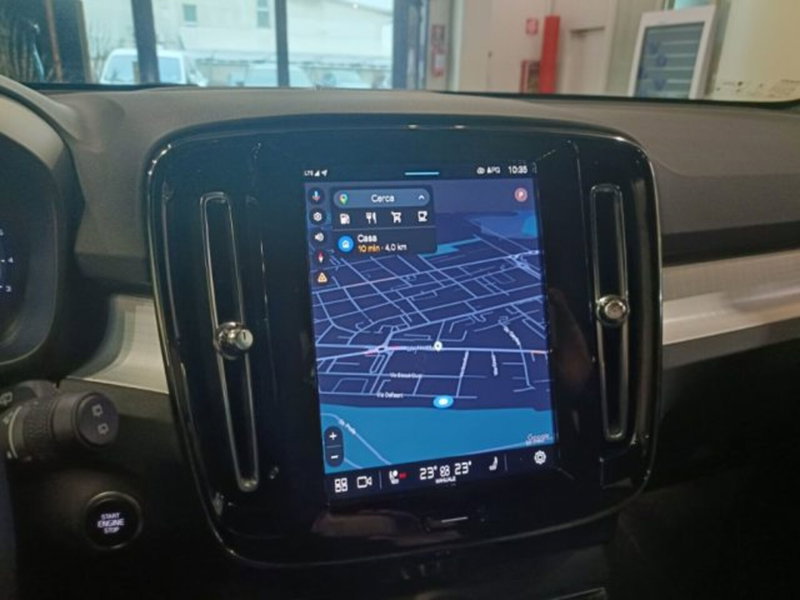 Volvo XC40 usata a Novara (7)