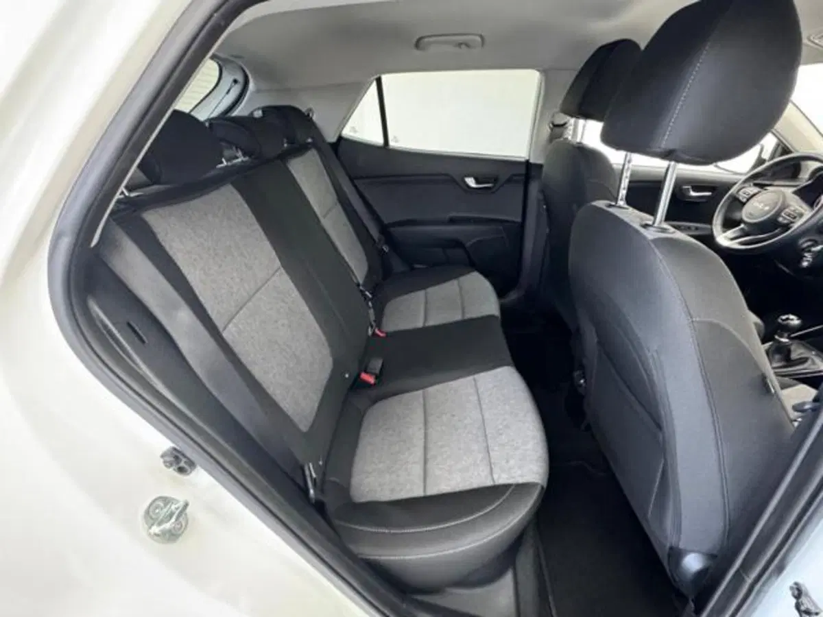 Kia Stonic usata a Como (5)