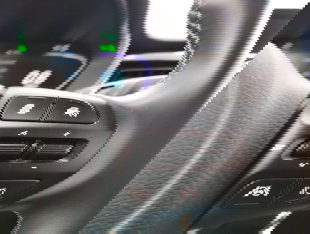 Kia Stonic usata a Como (11)