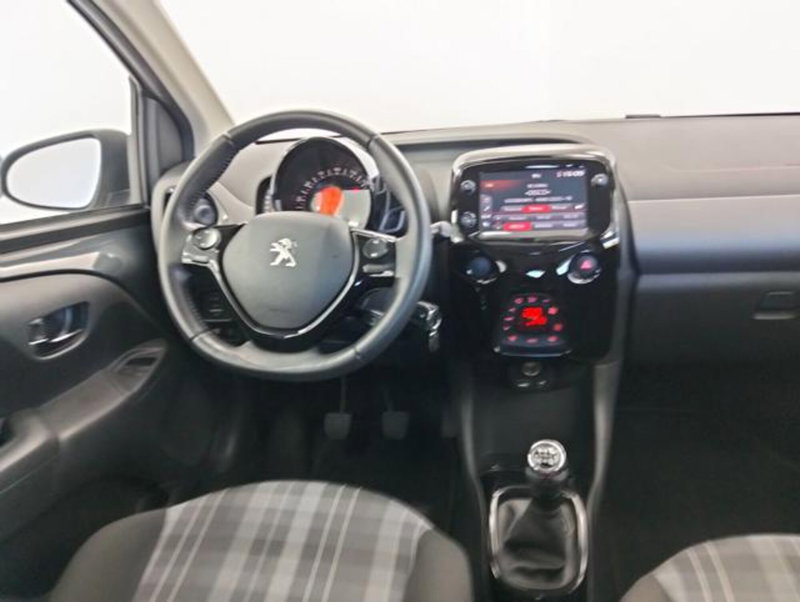 Peugeot 108 usata a Como (3)