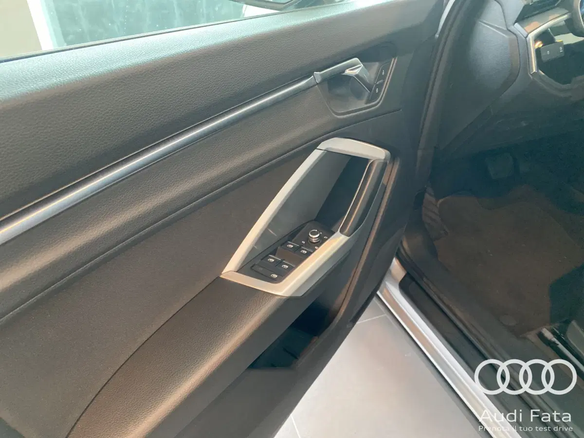 Audi Q3 usata a Catania (12)