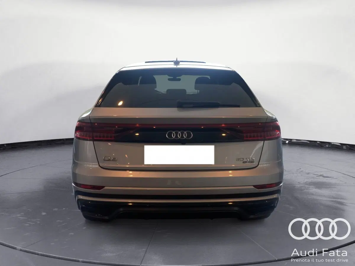 Audi Q8 usata a Catania (4)