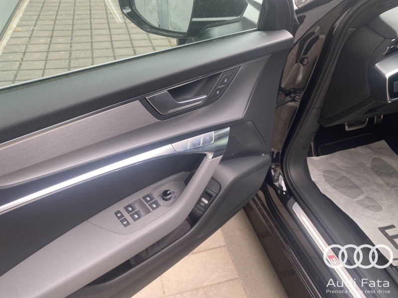 Audi A6 Avant nuova a Catania (6)