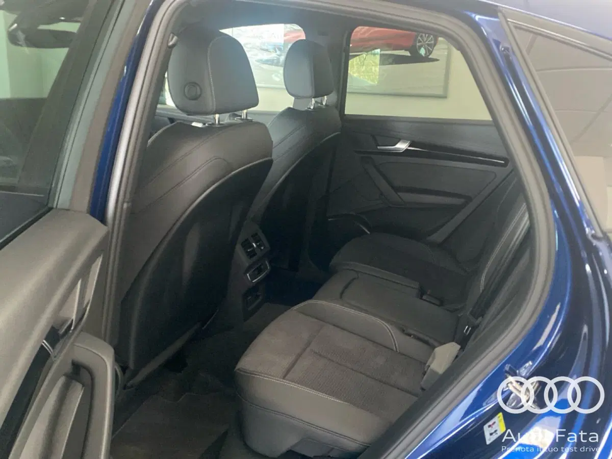 Audi Q5 Sportback nuova a Catania (6)