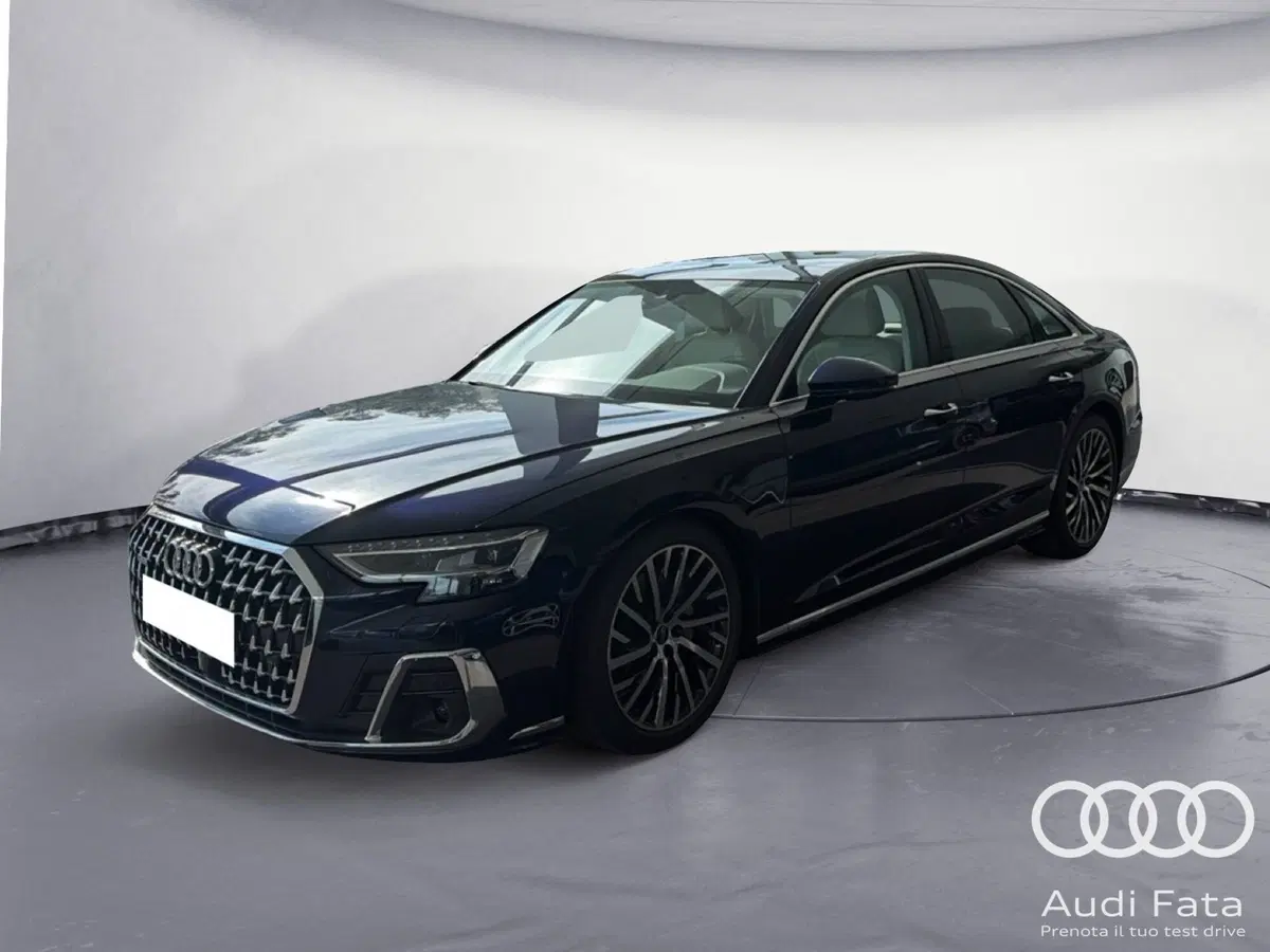 Audi A8 nuova a Catania
