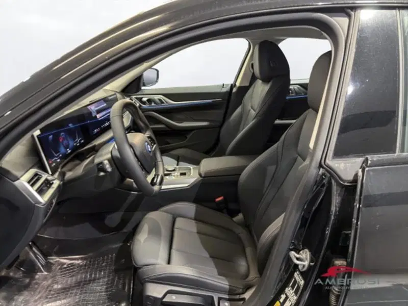 BMW i4 nuova a Perugia (9)