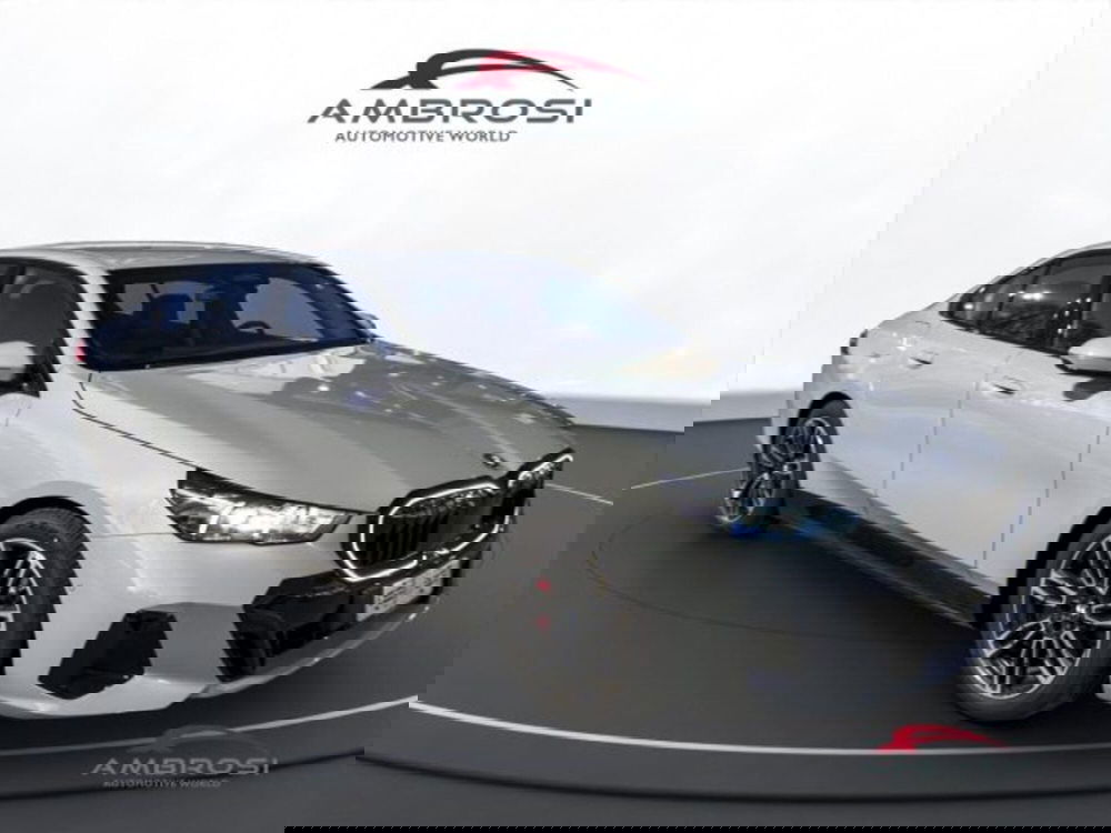 BMW i5 nuova a Perugia (2)