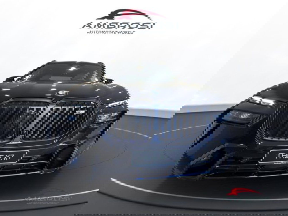 BMW X7 nuova a Perugia (7)