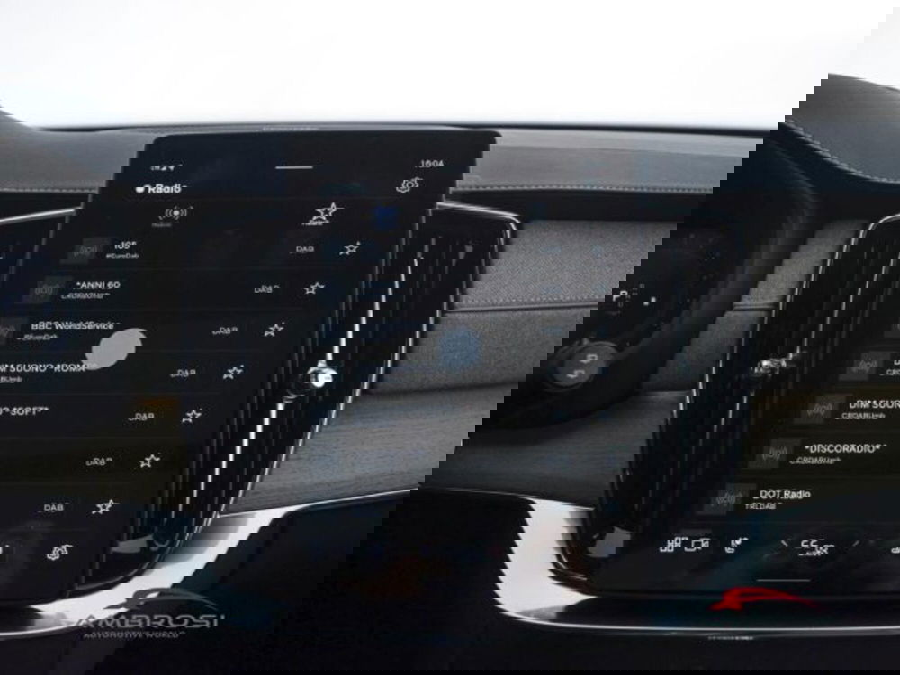 Volvo XC90 nuova a Perugia (15)