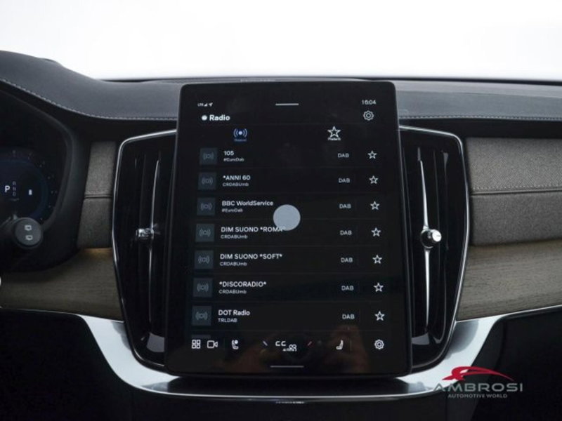 Volvo XC90 nuova a Perugia (15)