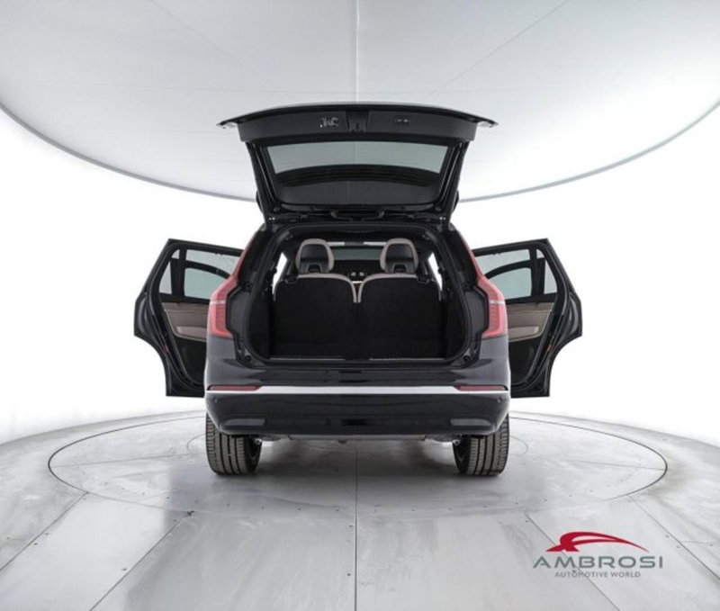 Volvo XC90 nuova a Perugia (7)