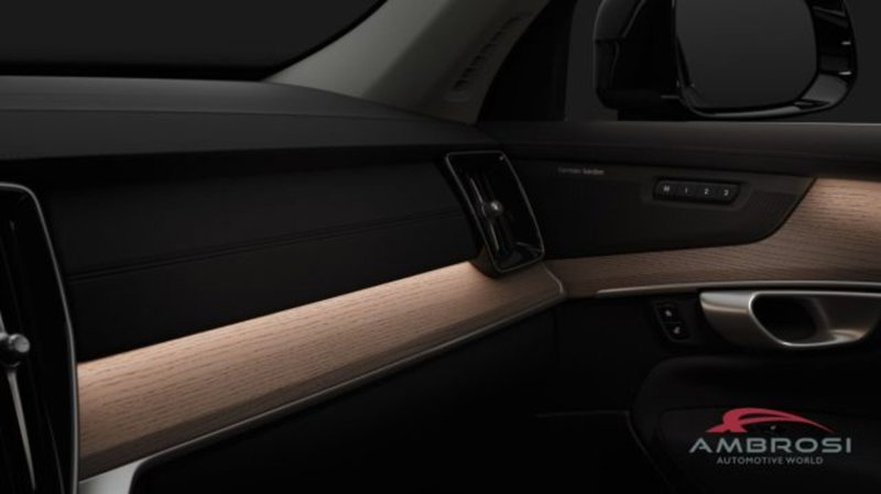 Volvo XC90 nuova a Perugia (15)