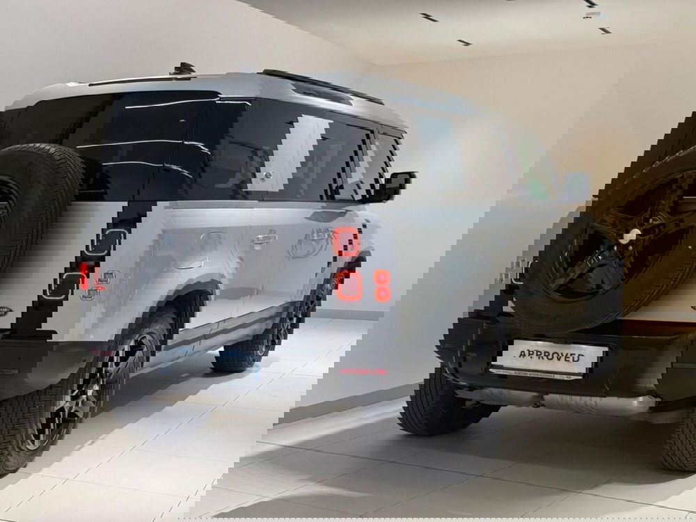 Land Rover Defender usata a Varese (2)