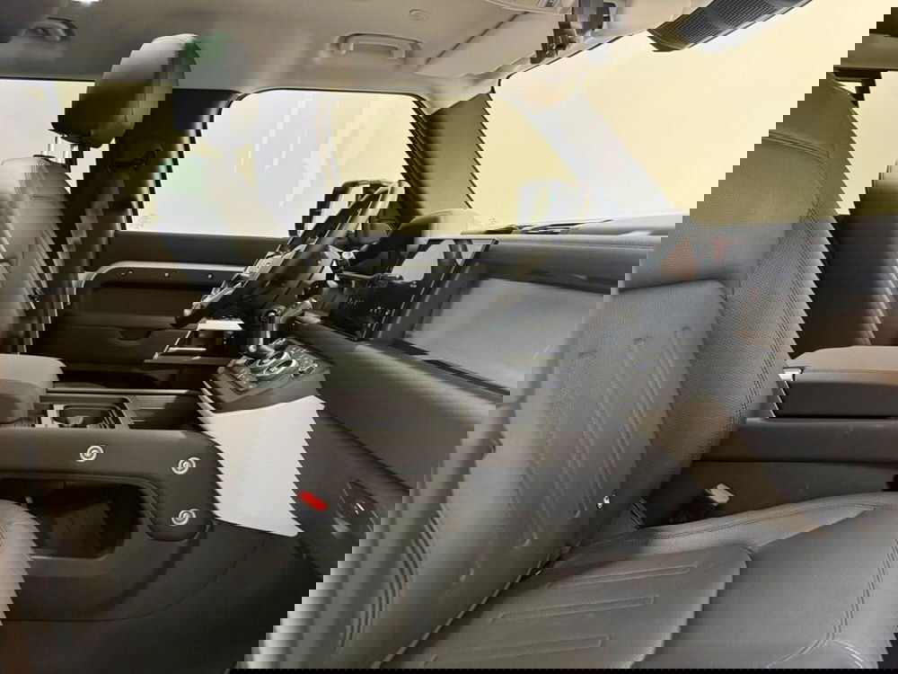 Land Rover Defender usata a Varese (3)