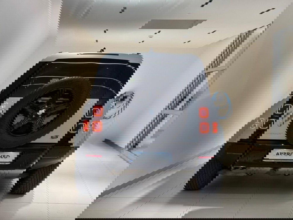 Land Rover Defender usata a Varese (7)