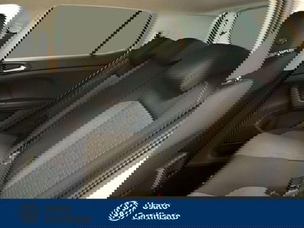 Volkswagen T-Cross nuova a Vicenza (16)