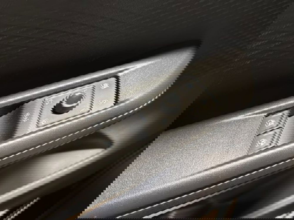 Cupra Born usata a Vicenza (15)