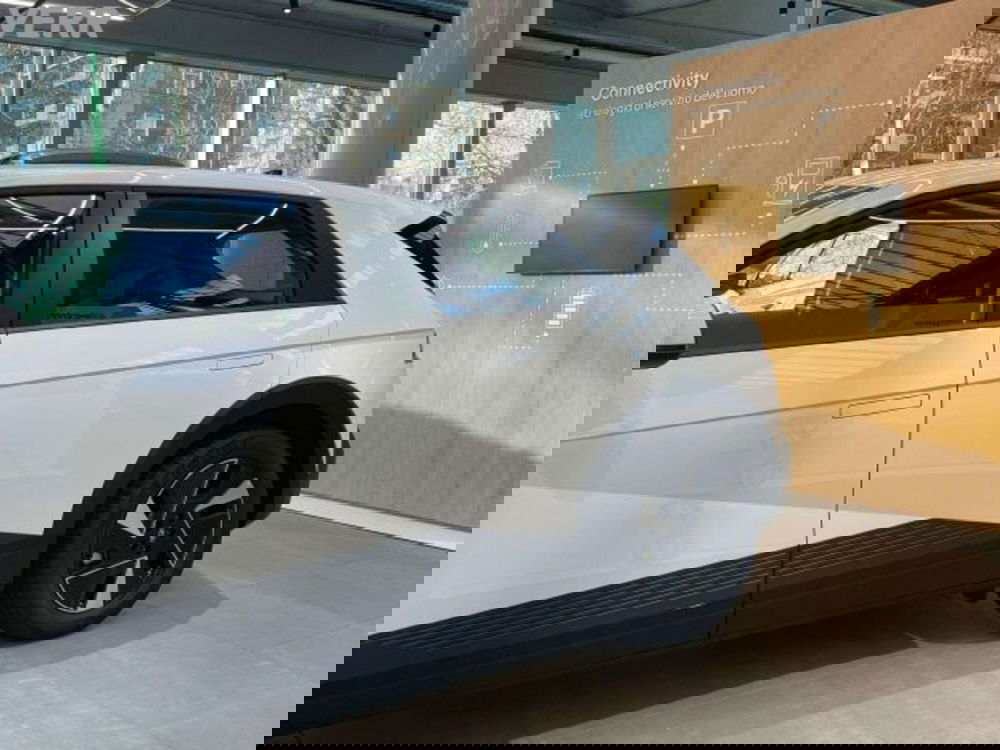 Hyundai Ioniq 5 nuova a Milano (11)