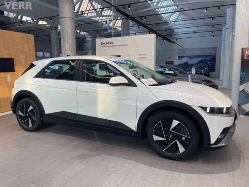 Hyundai Ioniq 5 nuova a Milano (7)