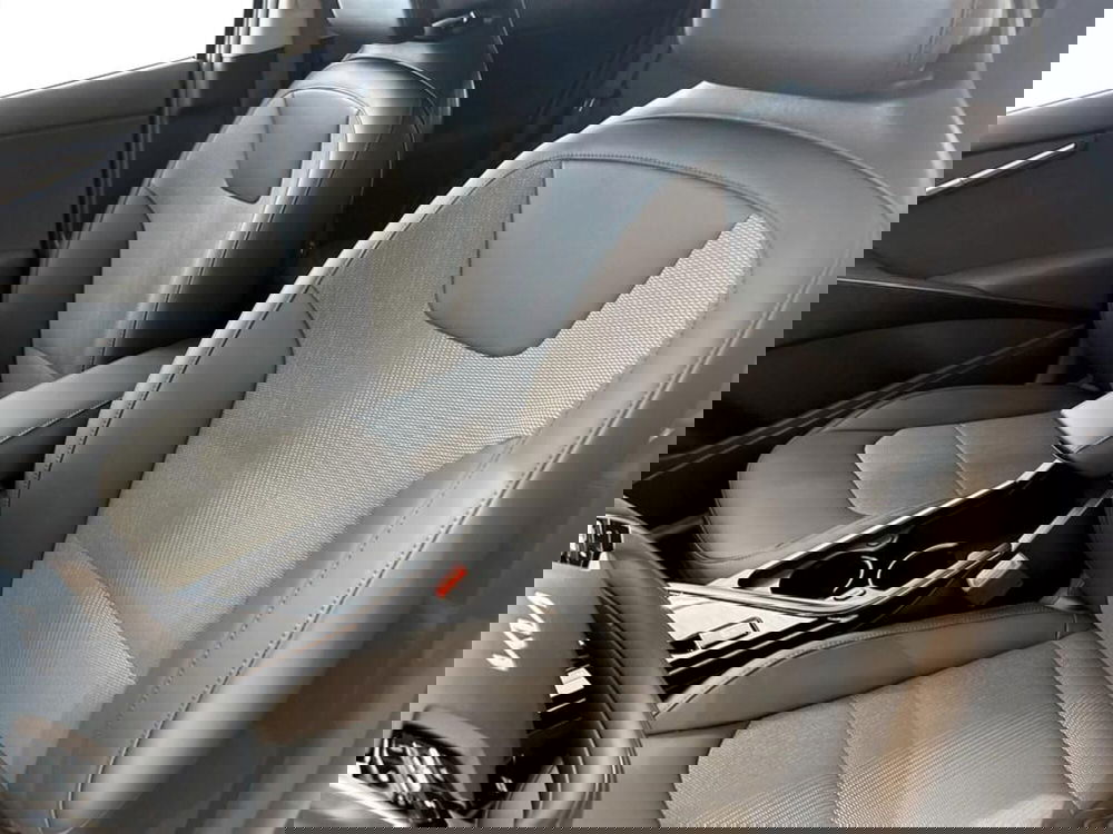 Kia Niro nuova a Piacenza (9)