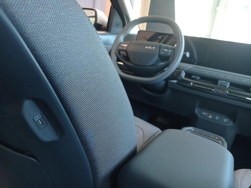 Kia EV3 nuova a Piacenza (9)