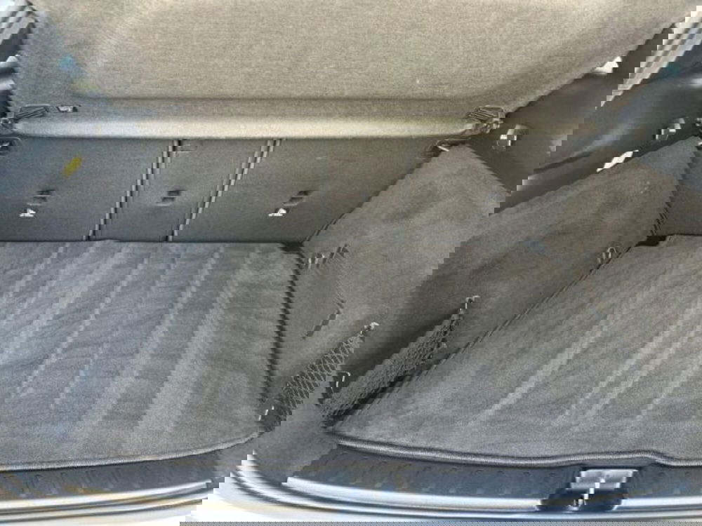 Mercedes-Benz GLA SUV usata a Avellino (8)