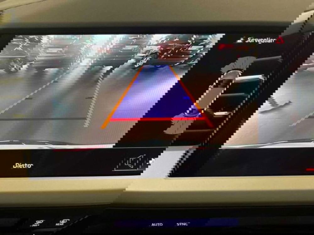 Audi Q4 Sportback nuova a Bologna (14)