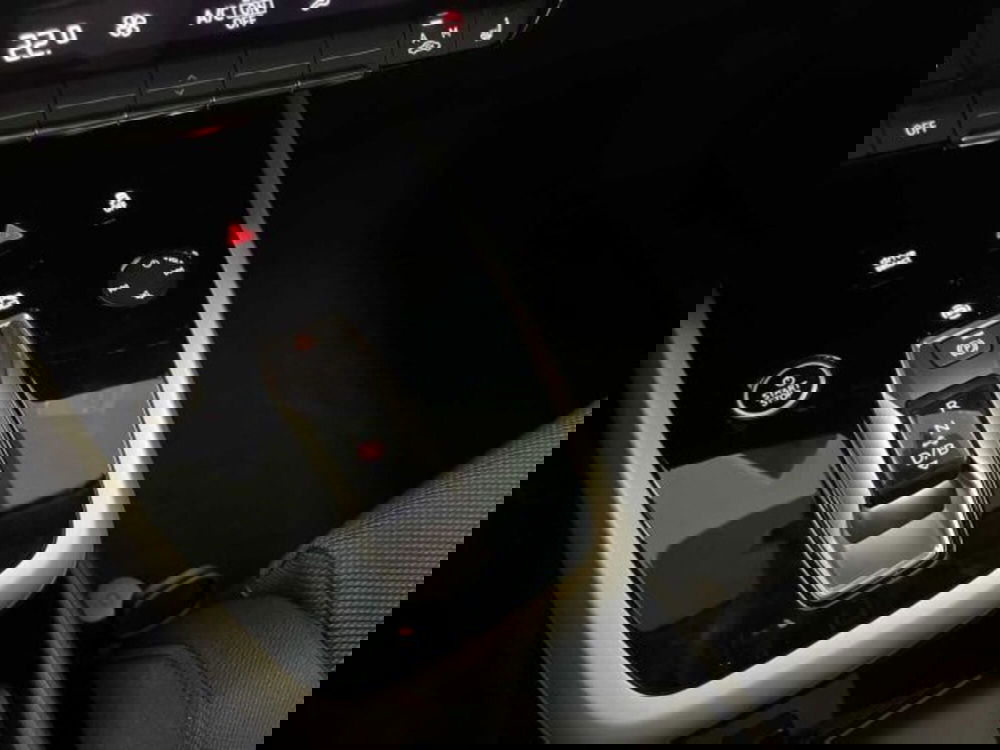 Audi Q4 Sportback nuova a Bologna (18)