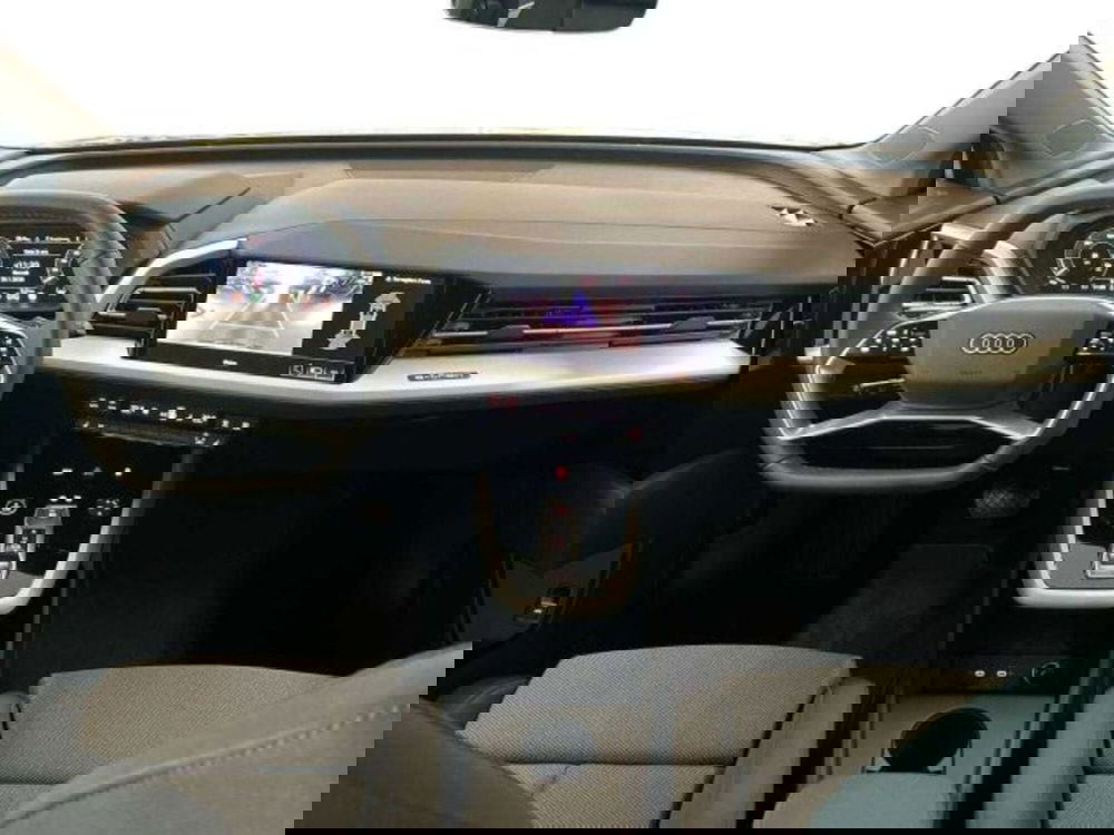 Audi Q4 Sportback nuova a Bologna (9)