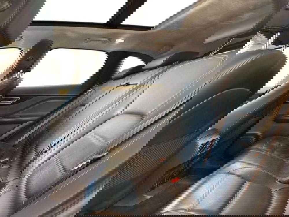 Jaguar F-Pace usata a Bologna (13)