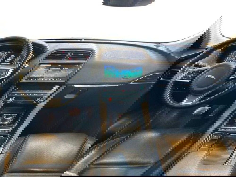 Jaguar F-Pace usata a Bologna (9)