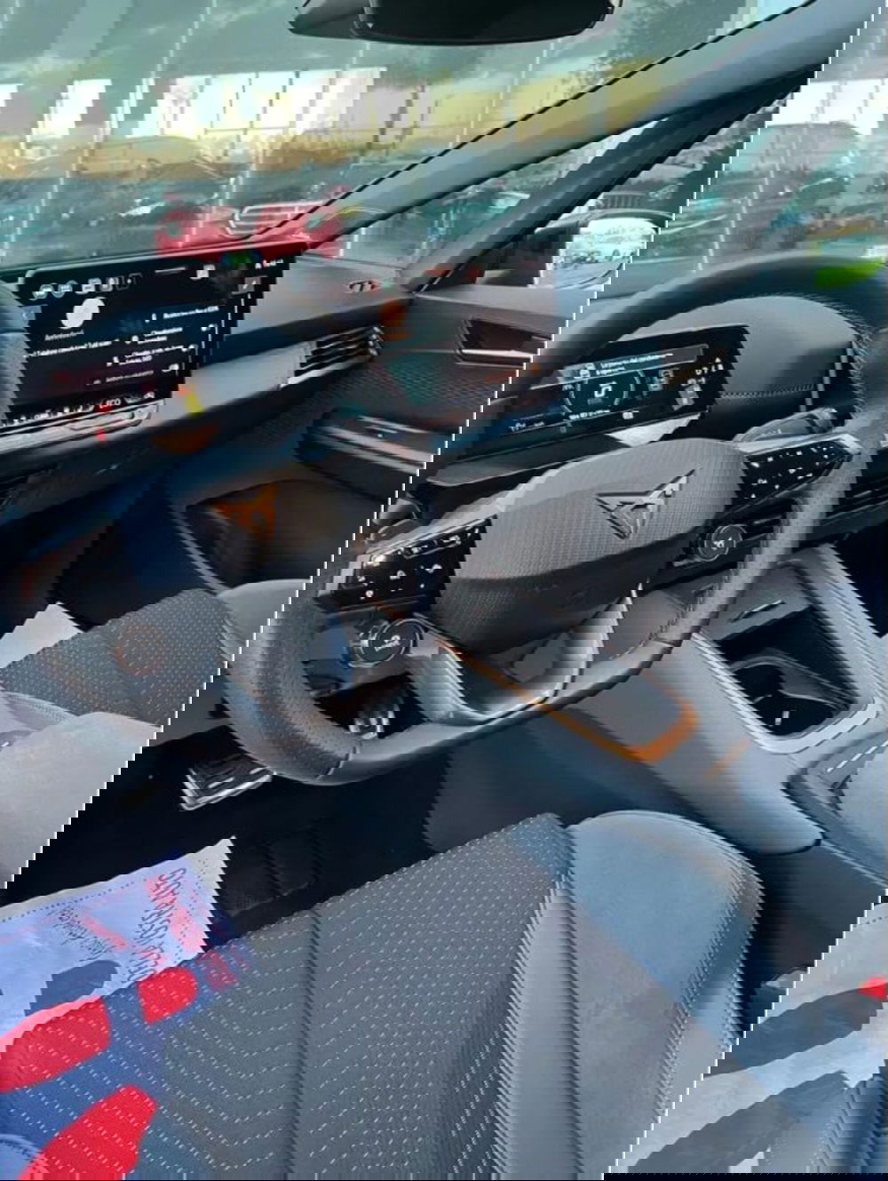 Cupra Born nuova a Bologna (4)