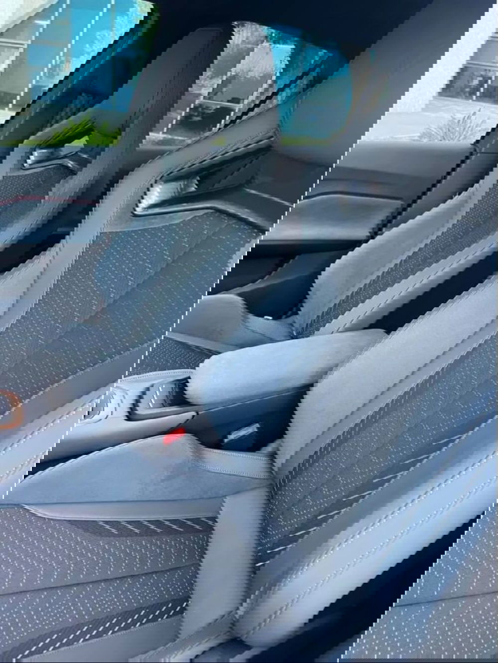 Cupra Born nuova a Bologna (5)