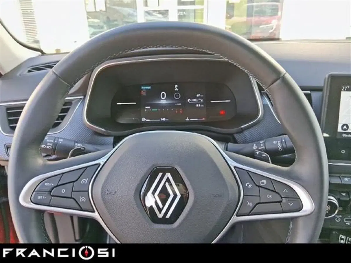 Renault Arkana nuova a Modena (11)