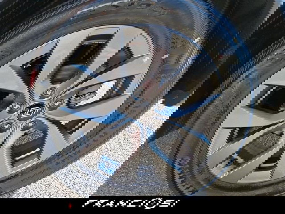 Renault Arkana nuova a Modena (17)