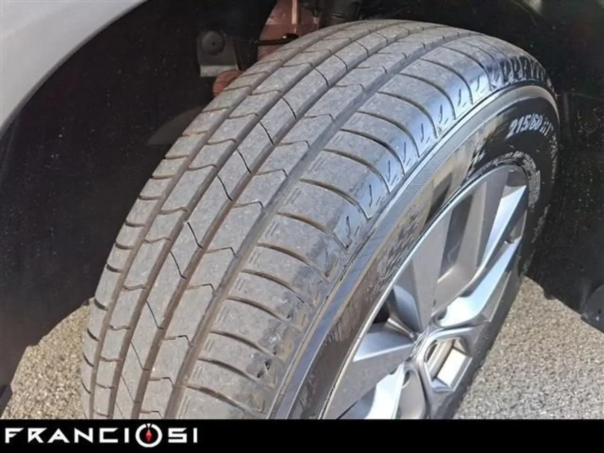 Renault Arkana nuova a Modena (18)