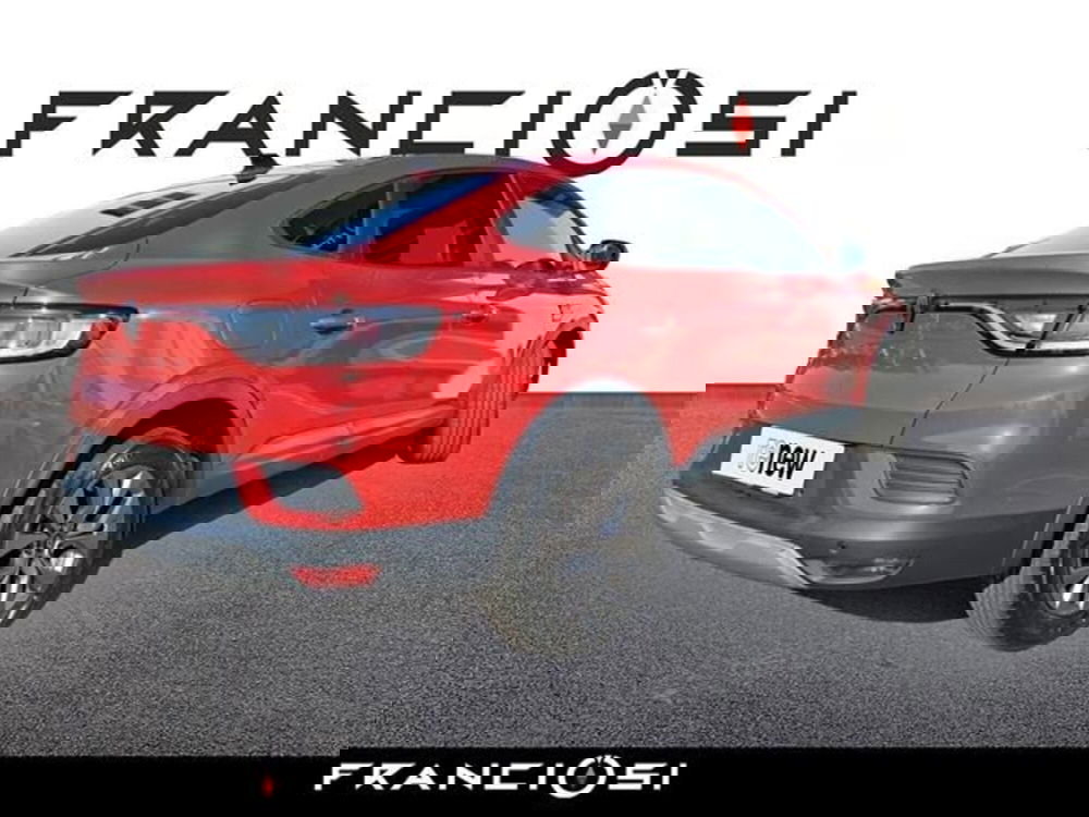 Renault Arkana nuova a Modena (3)