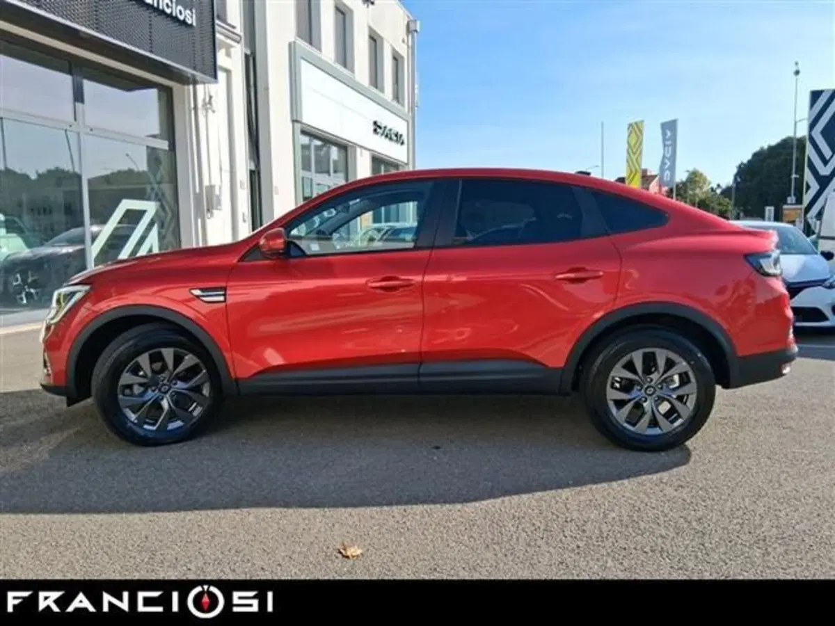 Renault Arkana nuova a Modena (5)