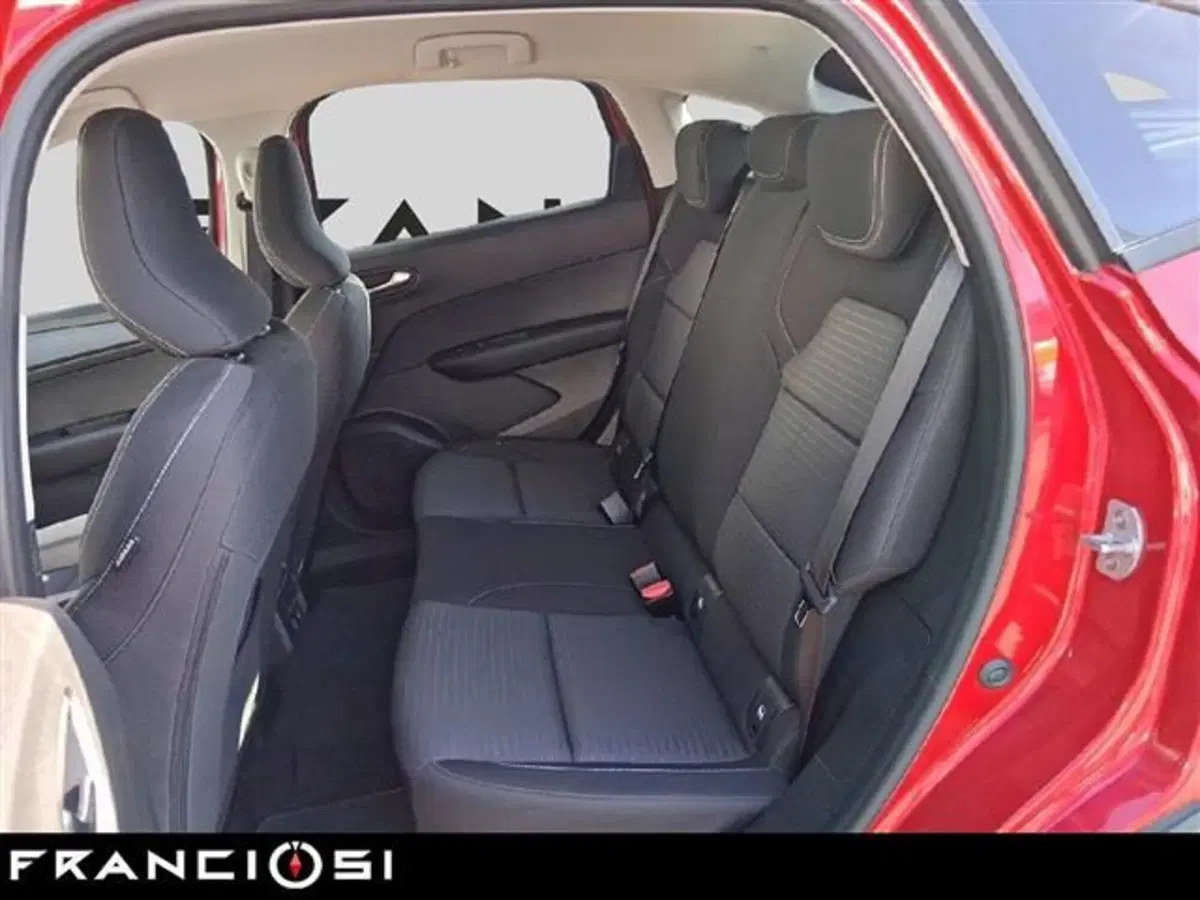 Renault Arkana nuova a Modena (8)