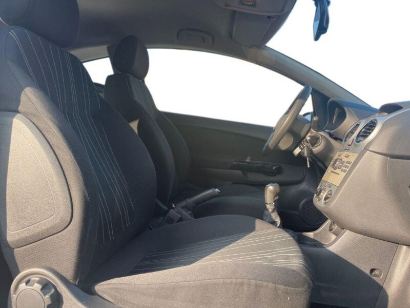 Opel Corsa usata a Lecco (11)