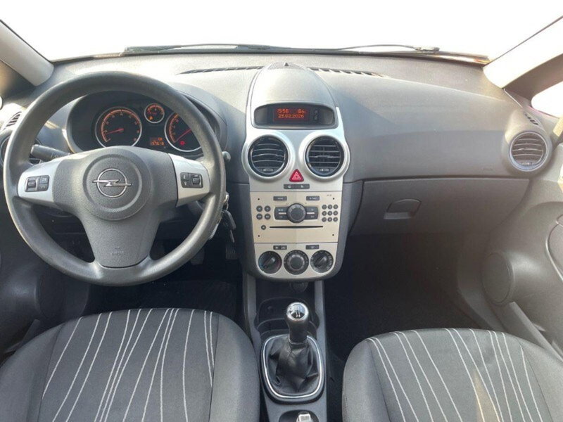 Opel Corsa usata a Lecco (9)