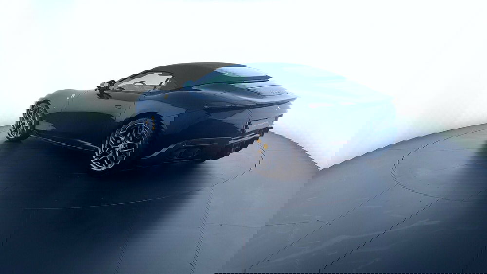 Ferrari Roma Spider usata a Perugia (7)