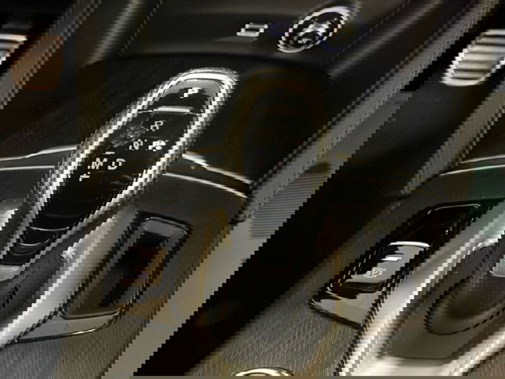 Alfa Romeo Stelvio usata a Lecce (15)