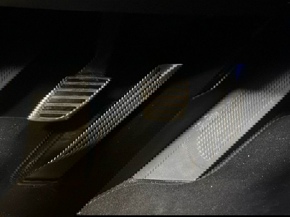 Alfa Romeo Stelvio usata a Lecce (20)