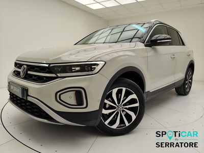 Volkswagen T-Roc 1.0 TSI Style del 2023 usata a Erba