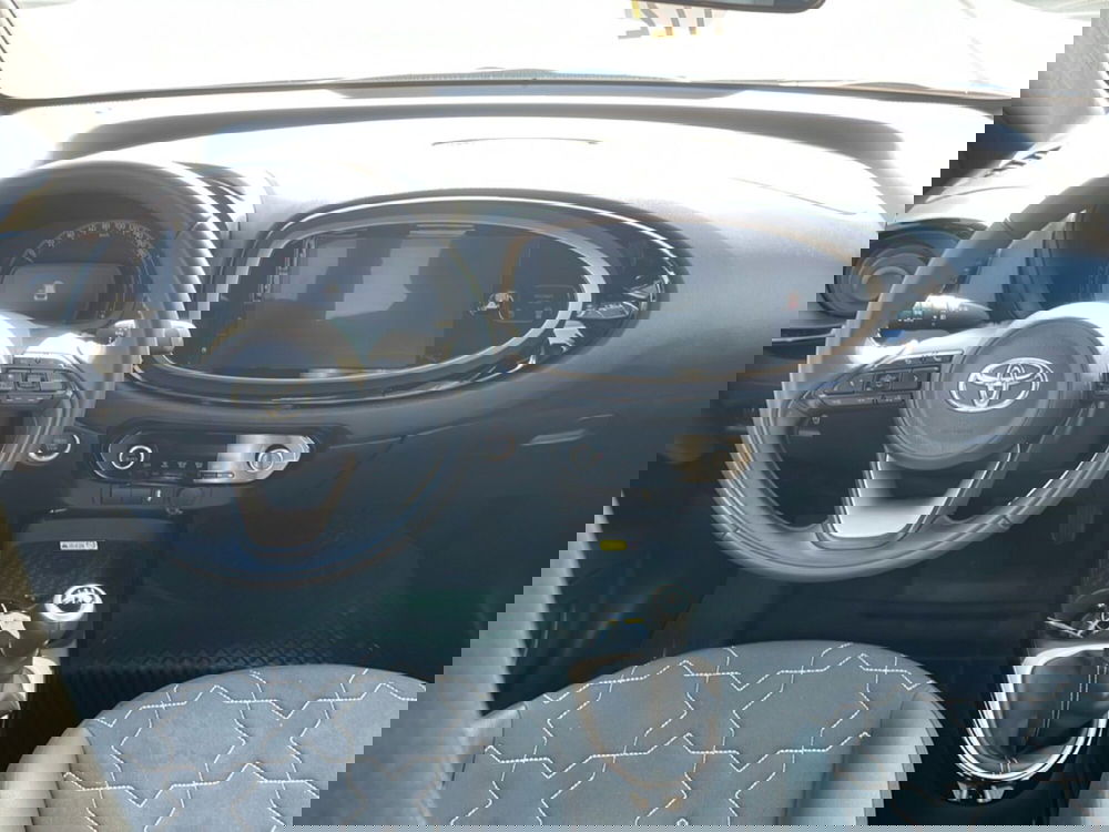 Toyota Aygo X usata a Piacenza (11)