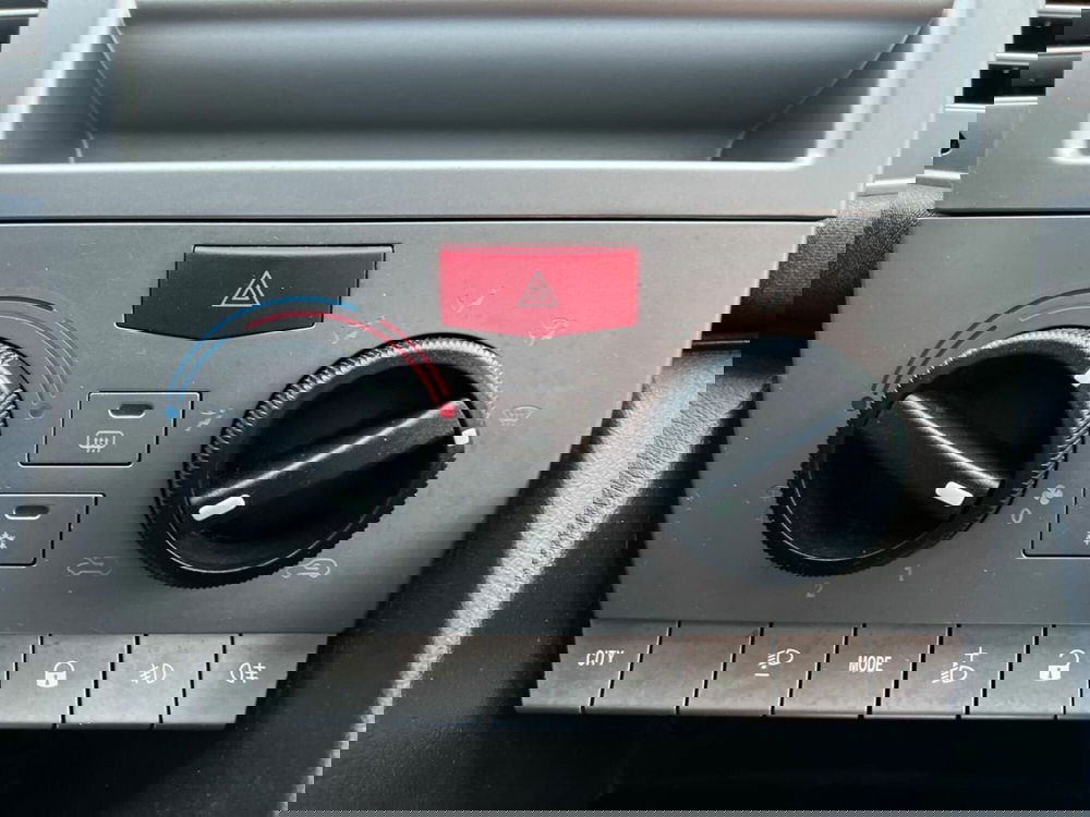 Lancia Ypsilon usata a Sondrio (13)