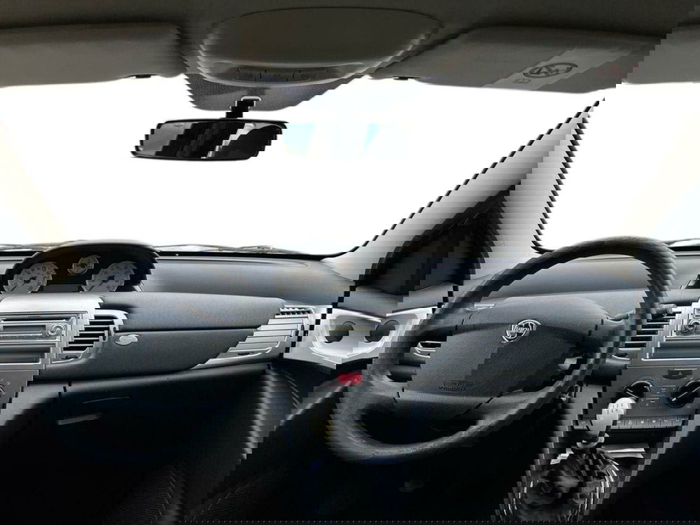 Lancia Ypsilon usata a Sondrio (8)