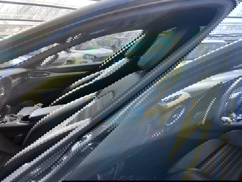 Alfa Romeo Stelvio usata a Milano (13)