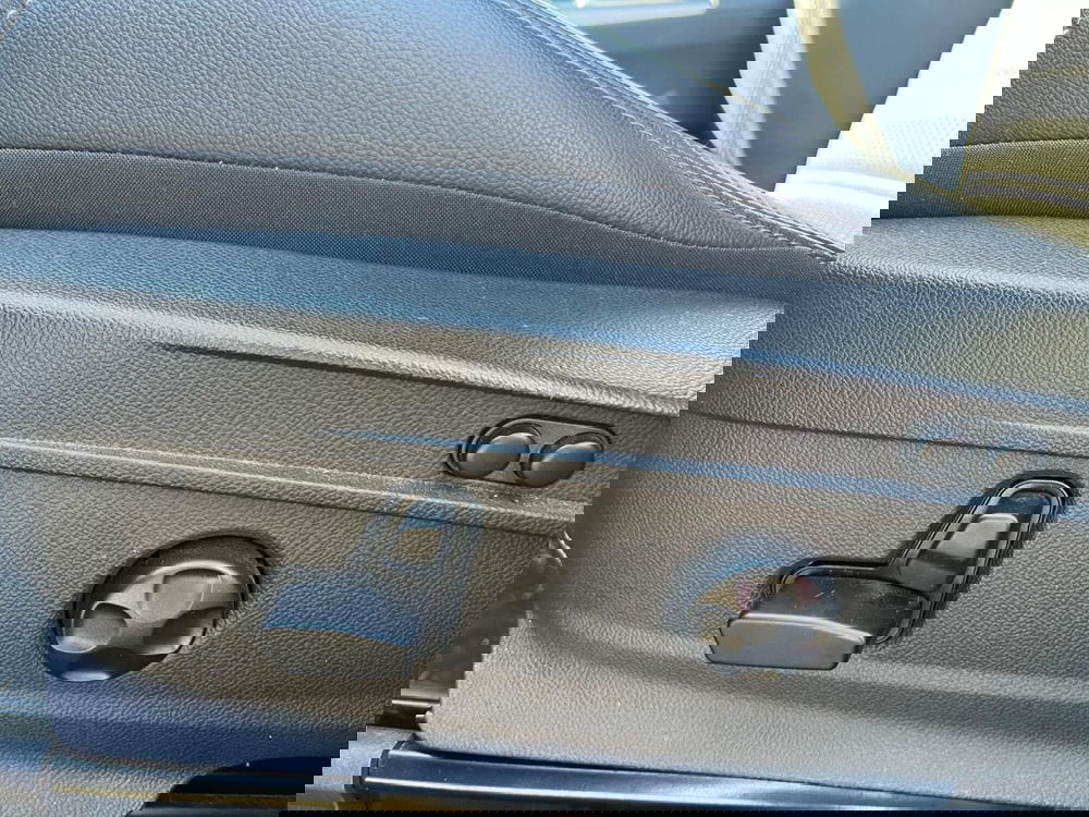 Alfa Romeo Stelvio usata a Milano (14)